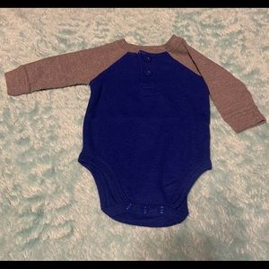 Boys clothes (2 items)